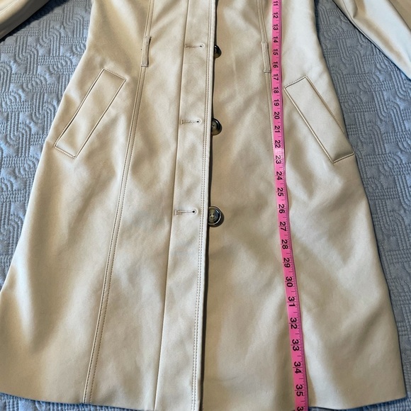 Express Coat - Picture 7 of 8